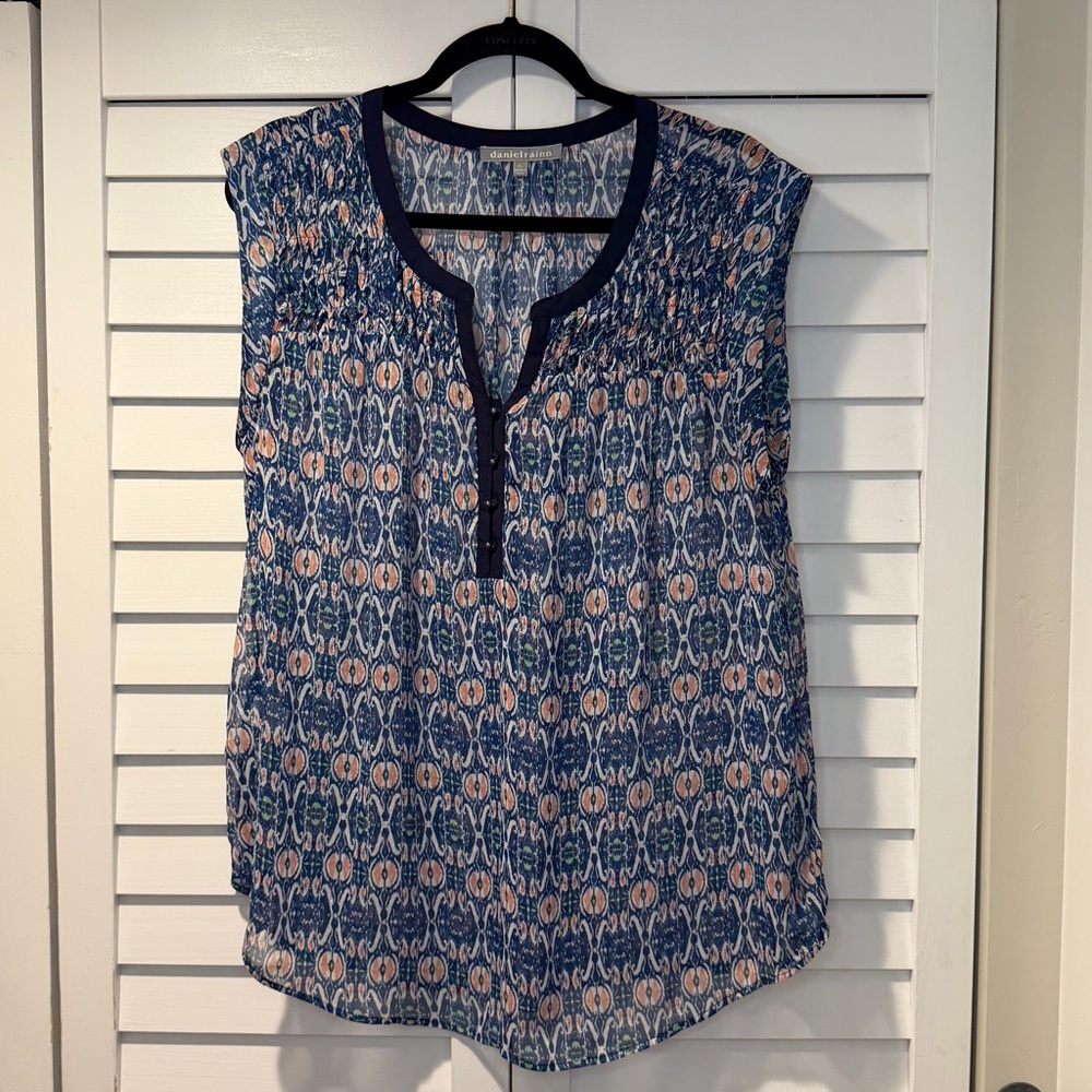 Daniel Rainn Blue & Coral Ikat Print Sleeveless Blouse‎ Size XL